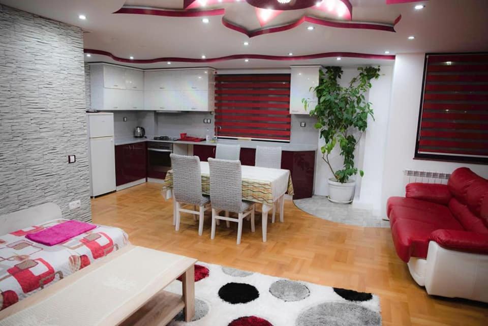 Hotel Stanchevata Kashta à Zlatograd Extérieur photo